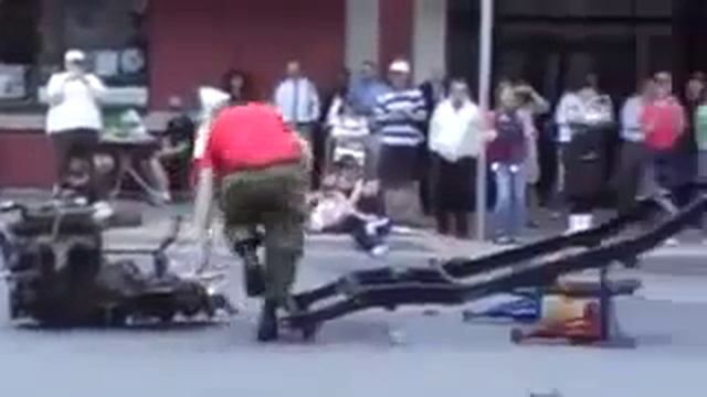 Сбор военного джипа за 4 минуты смотреть онлайн