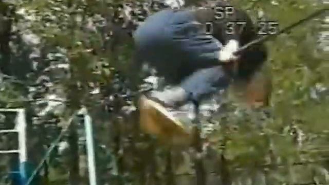 Урок турника- Оборот вперёд в седе ноги вместе смотреть онлайн