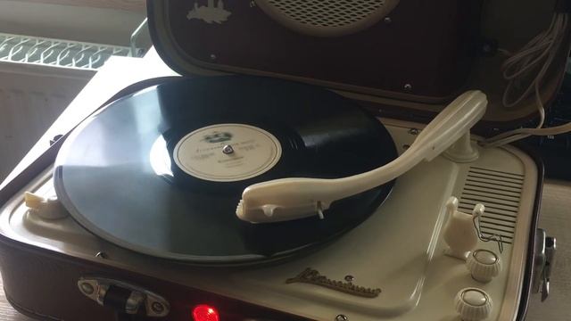 Кукушки (вальс) оркестр. Радиограммофон Юбилейный смотреть онлайн