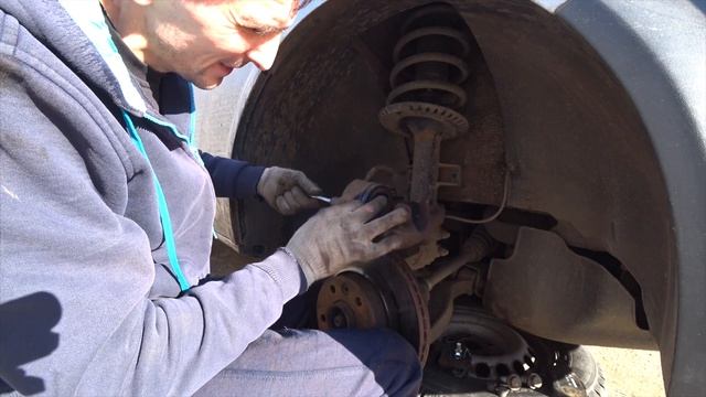 ПОСЛЕ ЭТОГО СУППОРТА ПЕРЕСТАНУТ КЛИНИТЬ!!! Тормозные диски больше не будут греться если ты... смотреть онлайн