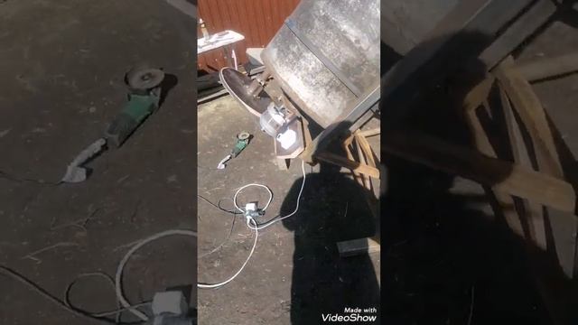 Бетономешалка своими руками из 200л советской 35 летней бочки,и из металалома смотреть онлайн