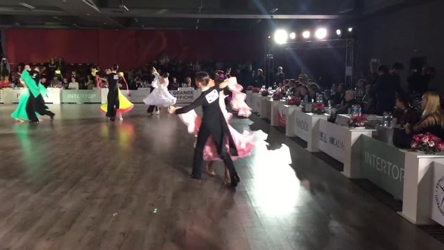 Зеленова Александра и Фальшовник Александр Starlight Киев 2017. Юниоры2 Rising Star Фокстрот смотреть онлайн