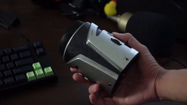 Trên tay Microphone led RGB cho Streamer Asus Strix Magnus: Trông như dao cạo râu! смотреть онлайн