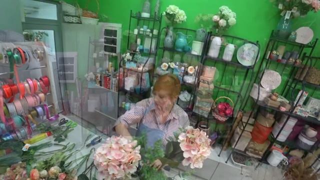 #Флористика Как cделать интерьерную композицию из искусственных цветов смотреть онлайн