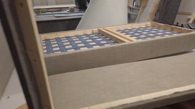 Перетяжка дивана за 150.000 рублей! Из чего сделан диван? DIY. смотреть онлайн