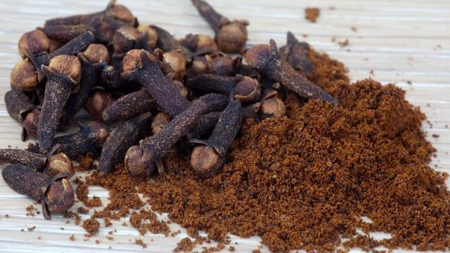 Начал ЖЕВАТЬ ГВОЗДИКУ и Избавился от 20 БОЛЕЗНЕЙ! В чем ПОЛЬЗА ГВОЗДИКИ? смотреть онлайн