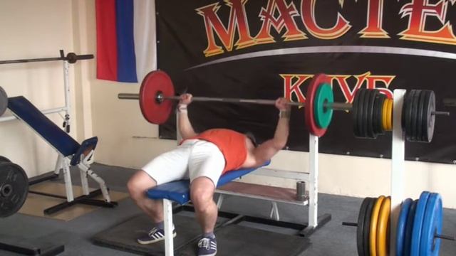 Упражнение жим лёжа смотреть онлайн