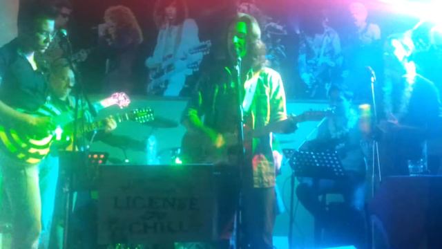 Luke's License to Chill - It's 5 o'clock somewhere (Alan Jackson - Jimmy Buffett cover) смотреть онлайн