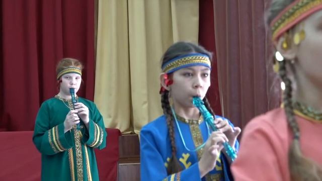 Инструментально-хореографическая композиция  на народные напевы ханты и манси 