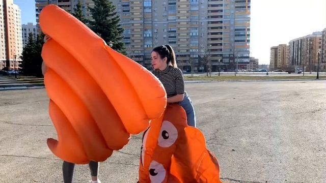 КТО БЫСТРЕЕ?! НАДУЛИ МАТРАС-КАКАШКУ ?? смотреть онлайн