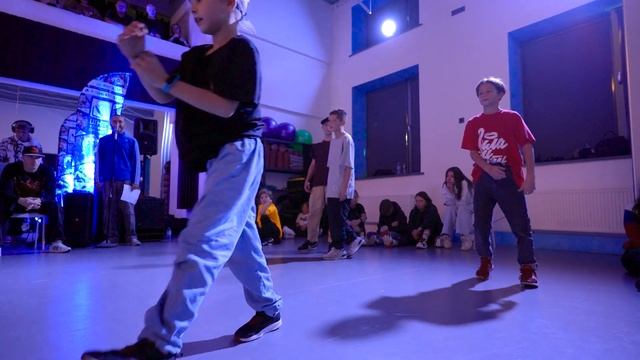 1/4 Правда VS Доминант Стиля| crew 3vs3 10-13 | Break domination 4 смотреть онлайн