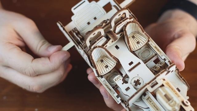 Дрифт Кар из Дерева | Ugears Кобра смотреть онлайн