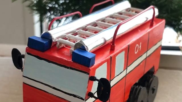 Поделка пожарная машина ? Craft fire truck ? DIY смотреть онлайн