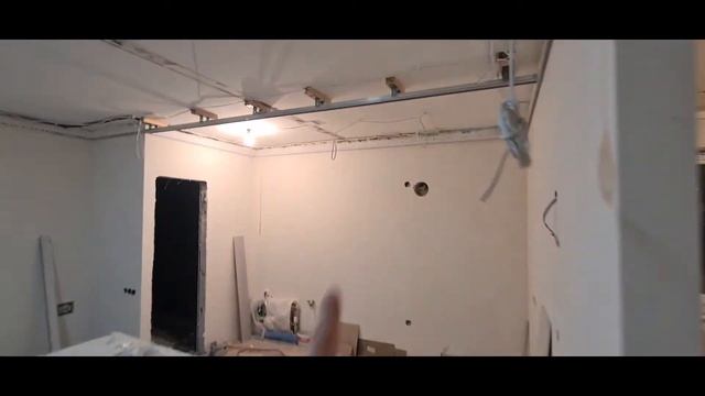 ПАРЯЩИЙ ПОТОЛОК, СВЕТОВЫЕ ЛИНИИ смотреть онлайн