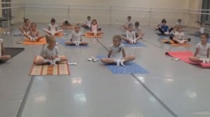 10 Часть.Урок балета для детей. Развитие данных у детей. Первые шаги в хореографии. Растяжка