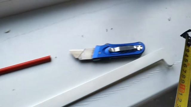 Экспресс метод установки подоконника (как быстро и точно подрезать к нему заглушку) смотреть онлайн