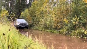 Новый Прадо свернул с асфальта Land cruiser Prado 150 на лёгком бездорожье, Wrangler Duratrac