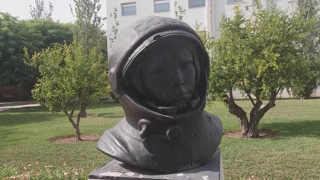 Памятник Юрию Гагарину в Аликанте! смотреть онлайн