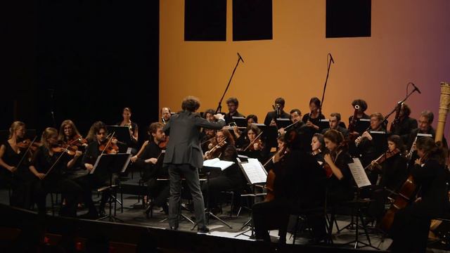 Debussy - Prélude à l'après-midi d'un faune - Geneva Camerata смотреть онлайн
