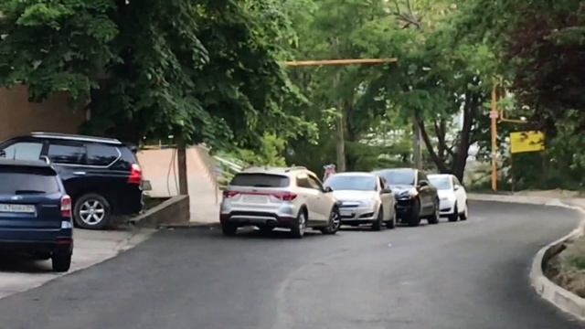 Бытха.Микрорайон Сочи.Плотная застройка ПРИВЕТ СОСЕД Северо-западный склон низ.Подробно Часть 4 смотреть онлайн