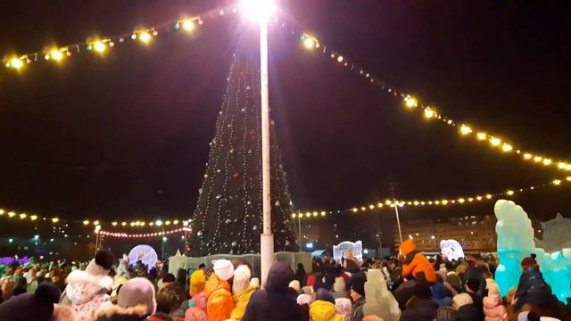РАЗ! ДВА! ТРИ! ЕЛОЧКА, ГОРИ!!! С НОВЫМ ГОДОМ! смотреть онлайн