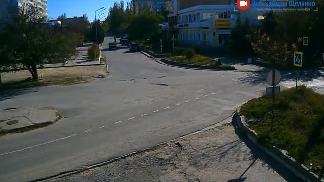 Перекрёсток в Щёлкино, 01.11.2015 - time-lapse с камеры 2 смотреть онлайн