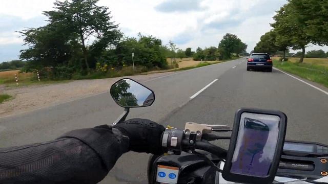 Еду в Голландию на квадроцикле пока вроде без приключений #MAXIM #квадроцикл смотреть онлайн