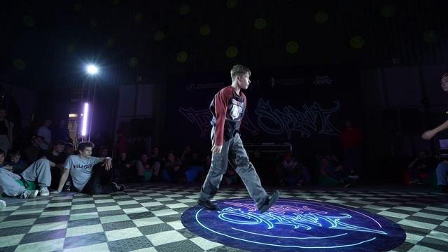 Niki ROck Vs Илья / TOP 32 / BEST BBOY PRO / TEEN SPIRIT