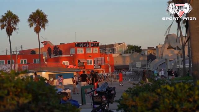 1300$ за то что БОМЖ Лос Анджелес Мокшин и микрофон смотреть онлайн