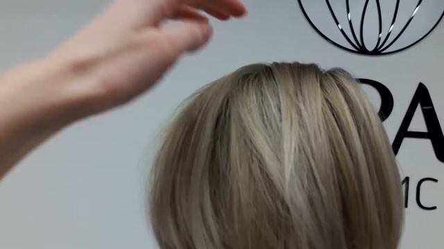 Холодное омбре на короткие волосы TIGI смотреть онлайн