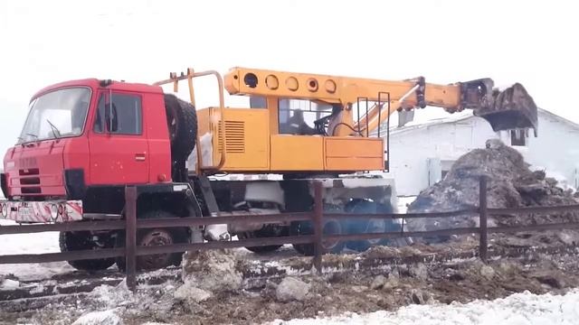 Аренда 8-916-6016501 Экскаватор Татра УДС 114 Золотая ручка