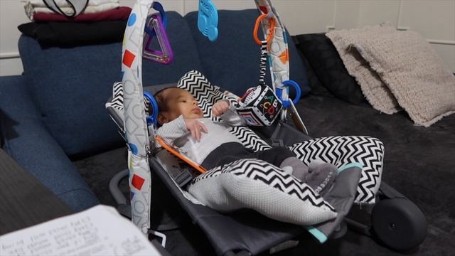 didiVLOG/Мама в декрете/Закупка продуктов/Коврик детский/Новогодние пижамы/Второй поход к педиатру смотреть онлайн