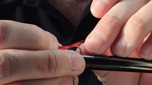 ОТЛИЧНАЯ МУШКА ДЛЯ РЫБАЛКИ НА ХАРИУСА И ЛЕНКА, ВЯЖЕМ  СВОИМИ РУКАМИ, ЛОВЛЯ ХАРИУСА , МУШКА УБИЙЦА.