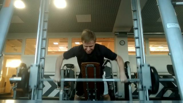 Задняя дельта в Смитте... смотреть онлайн