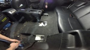 07-11 Toyota Kluger Highlander Fuel Filter / Fuel Pump replacement.