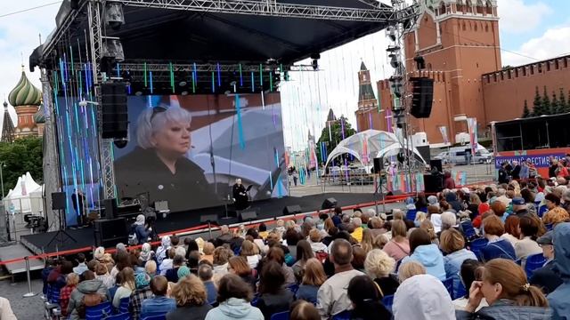 Книжная ярмарка.Марину Цветаеву читает Светлана Крючкова!??? смотреть онлайн