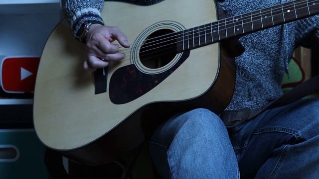 Какие струны лучше звучат на бюджетной гитаре??