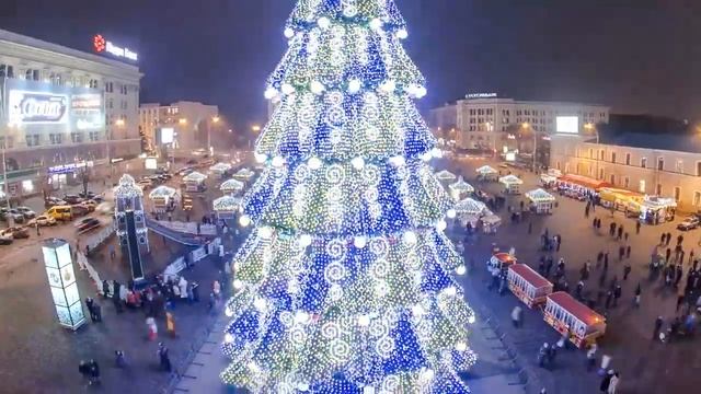 Новогодняя елка в Харькове смотреть онлайн
