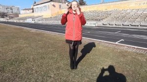 Хожу по ПЕСКУ И По Земле на КАБЛУКАХ! Сравниваю Поверхности? Новый челлендж!)