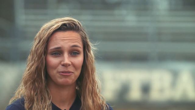 Black Bear Insider: Get to know - Erika Leonard смотреть онлайн