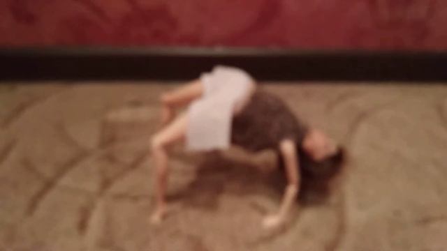 Кукла гимнастка/// первое видео/// Lina Dool смотреть онлайн