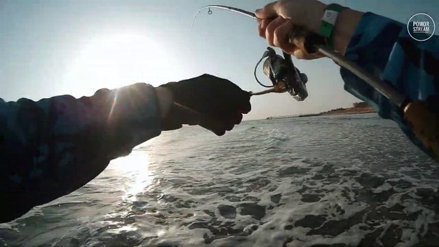 Как ловить на море? МОРСКАЯ РЫБАЛКА В ЕГИПТЕ. Спиннинг с берега в Хургаде. Часть 1. смотреть онлайн