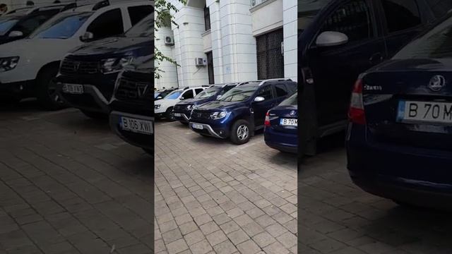 На чем ездят румынский чиновники смотреть онлайн