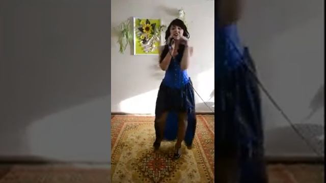 Christina Aguilera - Tough Lover смотреть онлайн