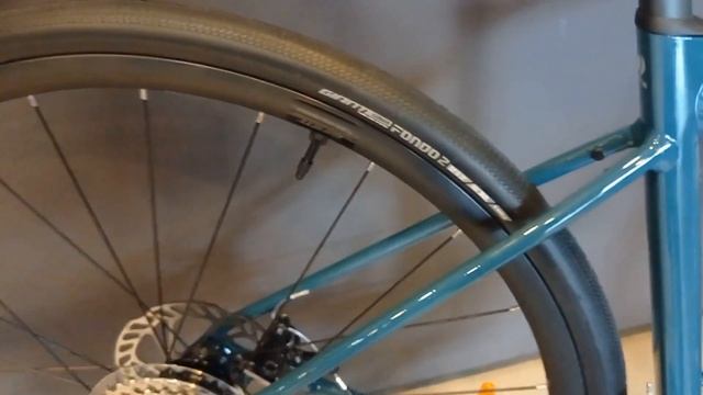 Giant Contend AR 2 Endurance Bike смотреть онлайн