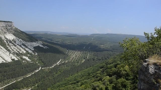 Вид с Чуфут-Кале, Крым смотреть онлайн