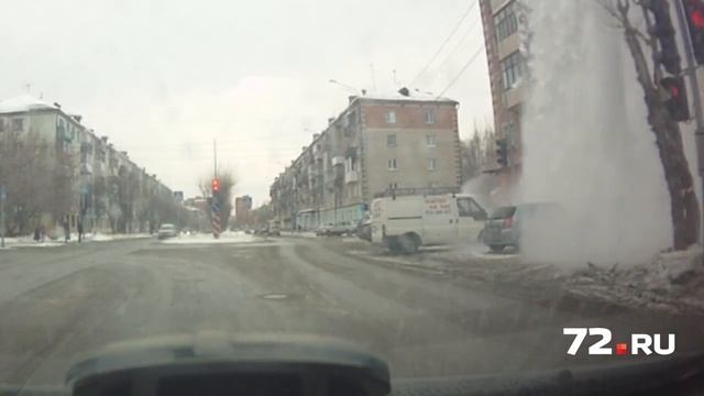 Тюменца завалило снегом смотреть онлайн