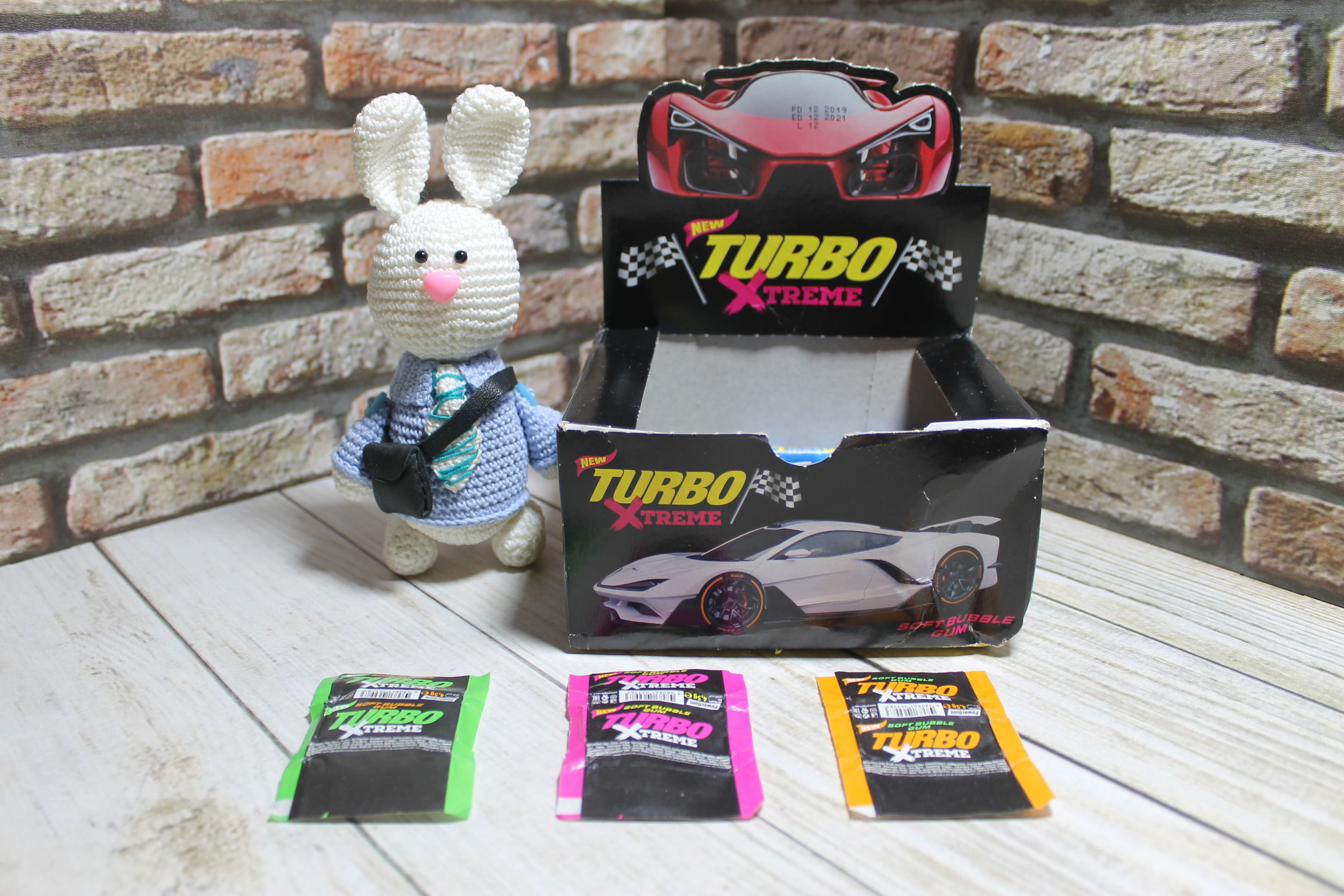 Распаковка жевательной резинки «Turbo» серия «Xtreme» (фирма «Kent»)