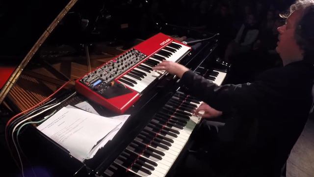 Marcus Schinkel Trio + Ernie Watts :With Ludwig Van In Halong смотреть онлайн