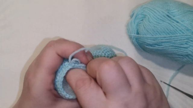 Вязать крючком дракончика. Тело, ушки. смотреть онлайн